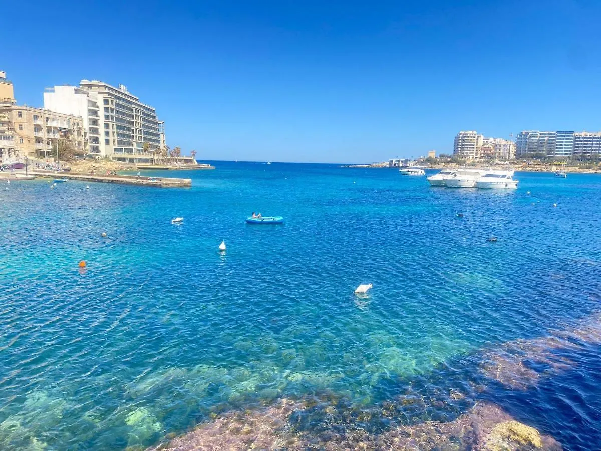 F1 - Modern Two Bedrooms Flat Sea View, St Julians Saint Julian's Apartment