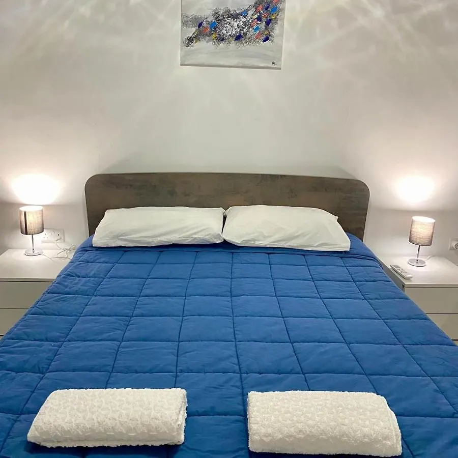 F1 - Modern Two Bedrooms Flat Sea View, St Julians Saint Julian's Apartment